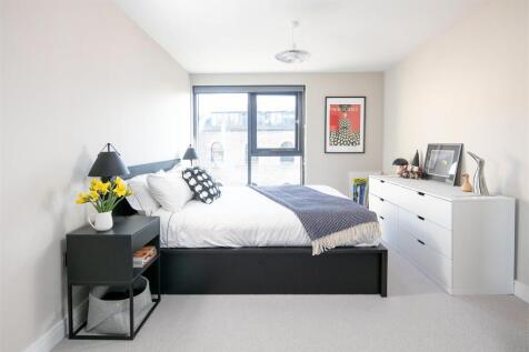 Apartment 15 New Retort House-Bedroom 1 close.jpg