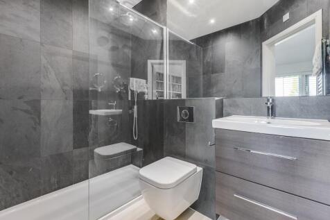 En-Suite Bathroom 2