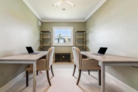 Bedroom/Study