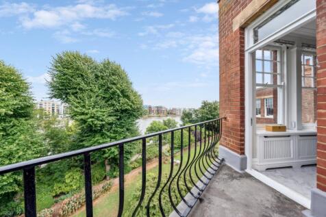 Balcony River View