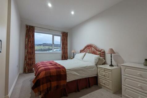 bedroom 3.jpg