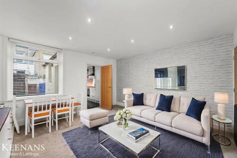 DSC04360 - Living Room - Modern - 0.jpg