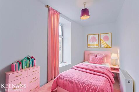 IMG_7695 - Kids Room - Standard - 5.jpg