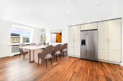 Dining/Kitchen