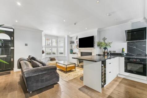 Kitchen/Reception