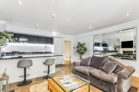 Reception/Kitchen