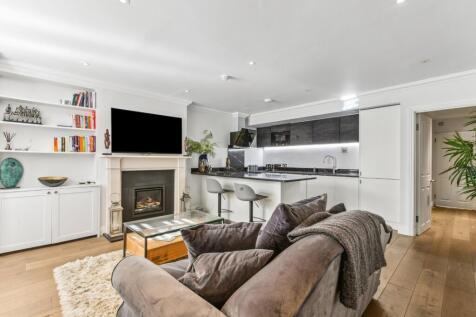 Reception/Kitchen