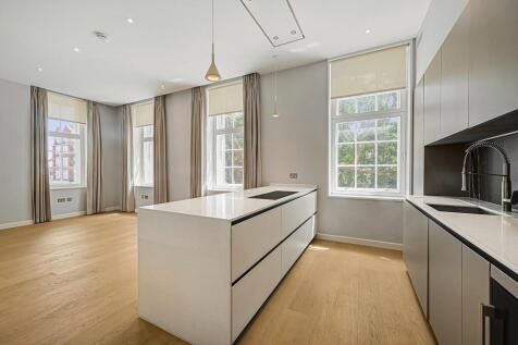 Kitchen/Reception