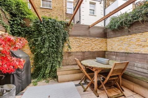 property in First Street, 
Chelsea, SW3