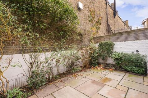 property in Finborough Road, 
Chelsea Village, SW10