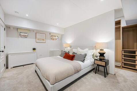 property in Cadogan Pier, 
Chelsea Embankment, SW3