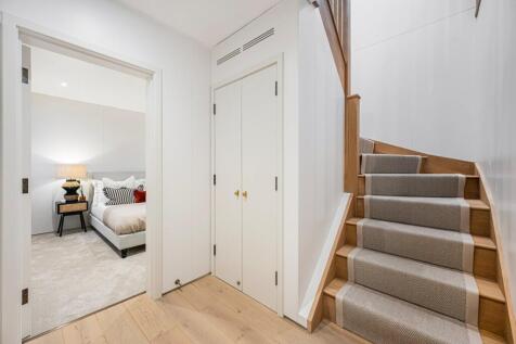 property in Cadogan Pier, 
Chelsea Embankment, SW3