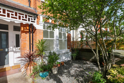 Adelaide Grove