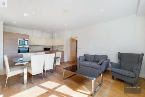 Kitchen / Reception