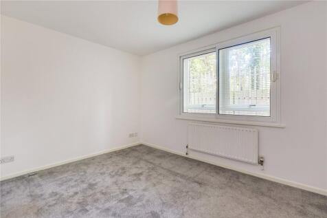 Kew Bridge Court