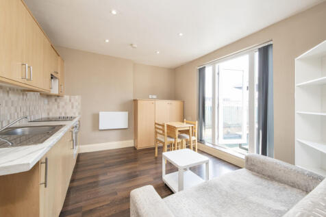 Kitchen/Reception