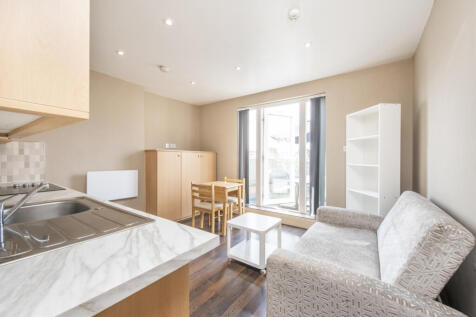 Kitchen/Reception