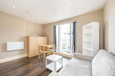 Kitchen/Reception