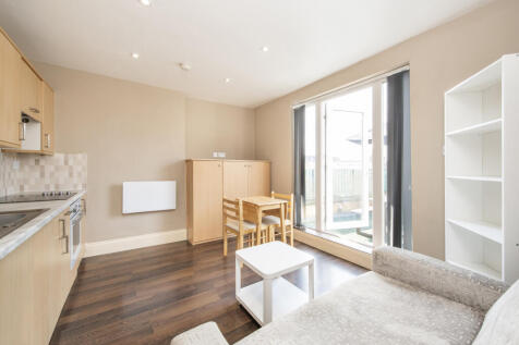 Kitchen/Reception