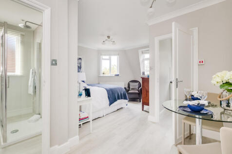 Bedroom Reception