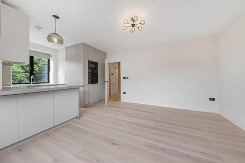 Reception/Kitchen