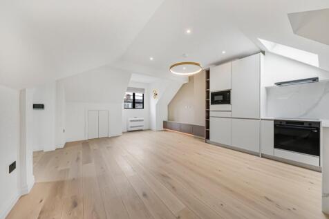 Reception/Kitchen
