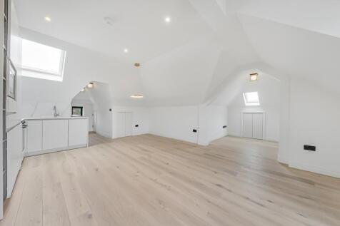 Reception/Kitchen