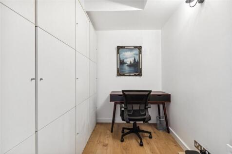 Bedroom/Study