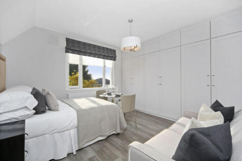 Bedroom Reception