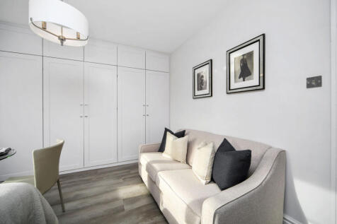Bedroom Reception