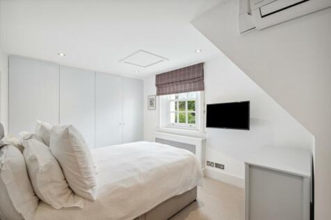 property in Addison Road, 
High Street Kensington, W14