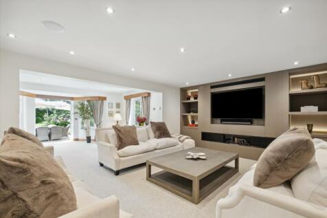 property in Addison Road, 
High Street Kensington, W14