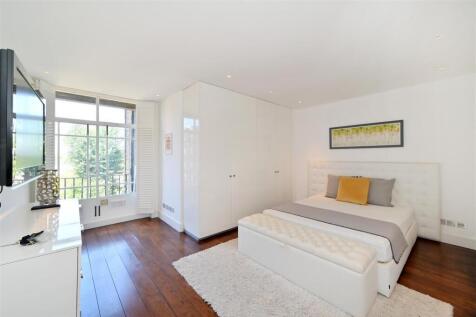 property in Oakwood Court, 
Holland Park, W14