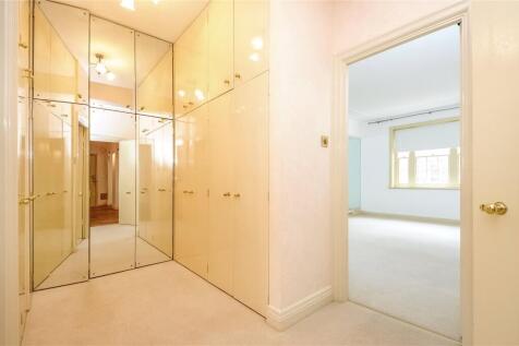 Walk In Wardrobe