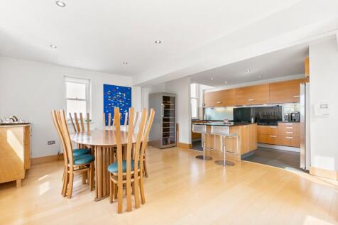 Dining / Kitchen