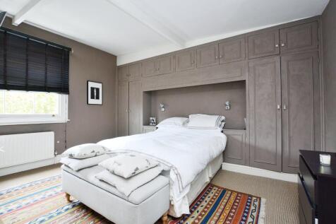 property in Pembroke Gardens, 
Kensington, W8