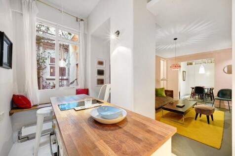 Reception / Kitchen
