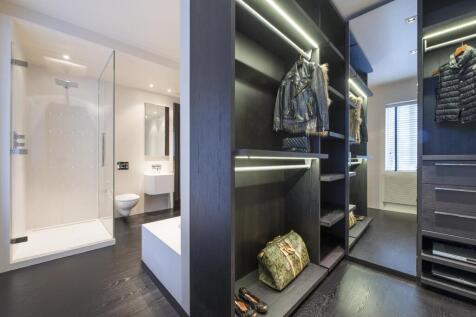 Walk In Wardrobe