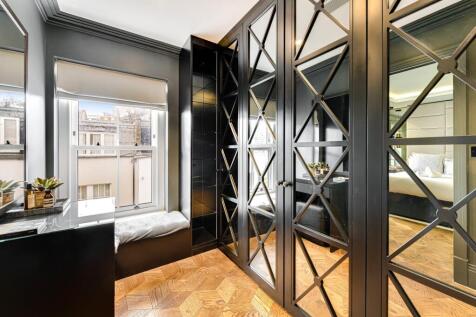 Walk In Wardrobe