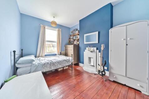 Bedroom2.jpg