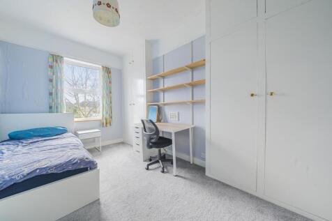 Bedroom 2.jpg