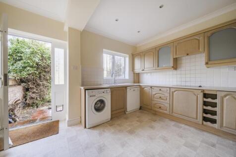 kitchen2.jpg