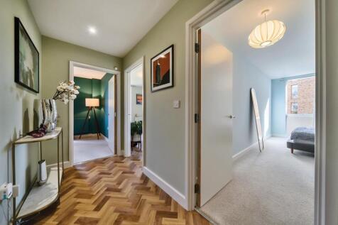 Hallway.jpg
