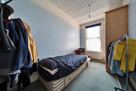 Bedroom 2.jpg