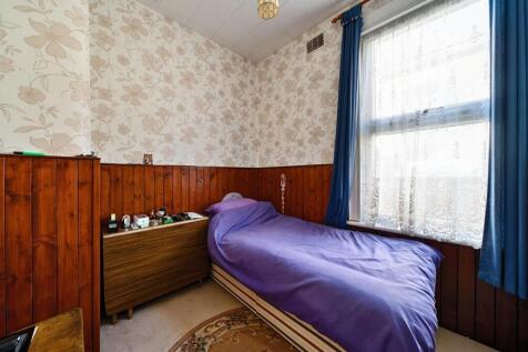 Bedroom 5.jpg