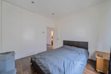 Bedroom1a.jpg