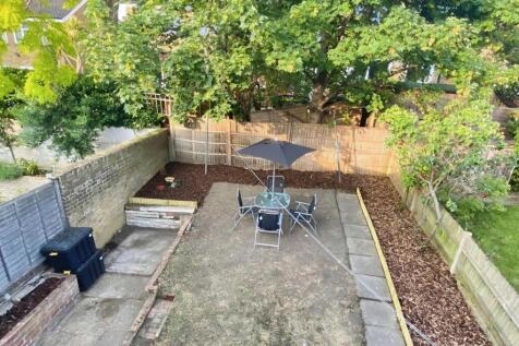 garden2a.jpg