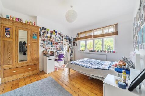 Bedroom 2.jpg
