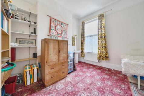 Bedroom 3.jpg