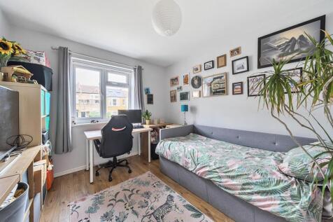 Bedroom 2.jpg